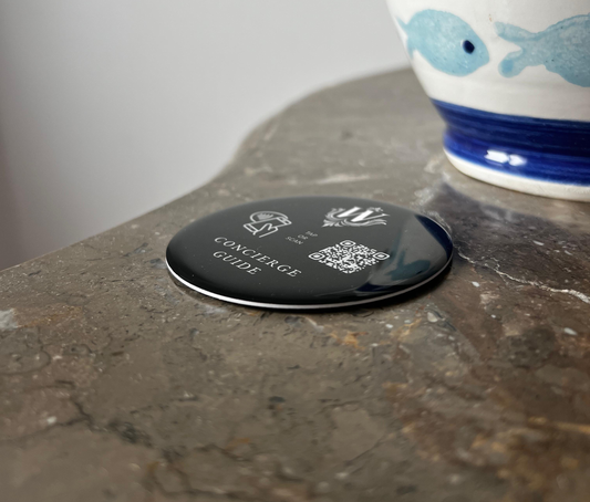 Langlebiger QR-Code Tischaufkleber