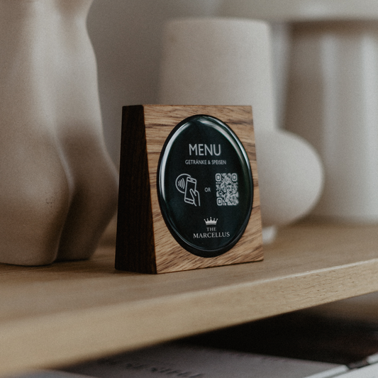 Premium QR-Code Tischaufsteller aus Holz